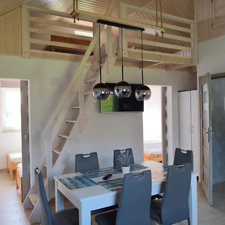 Pod Kasztanem Holiday home Dabki
